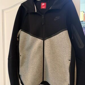 Nike Tech Men's Size M